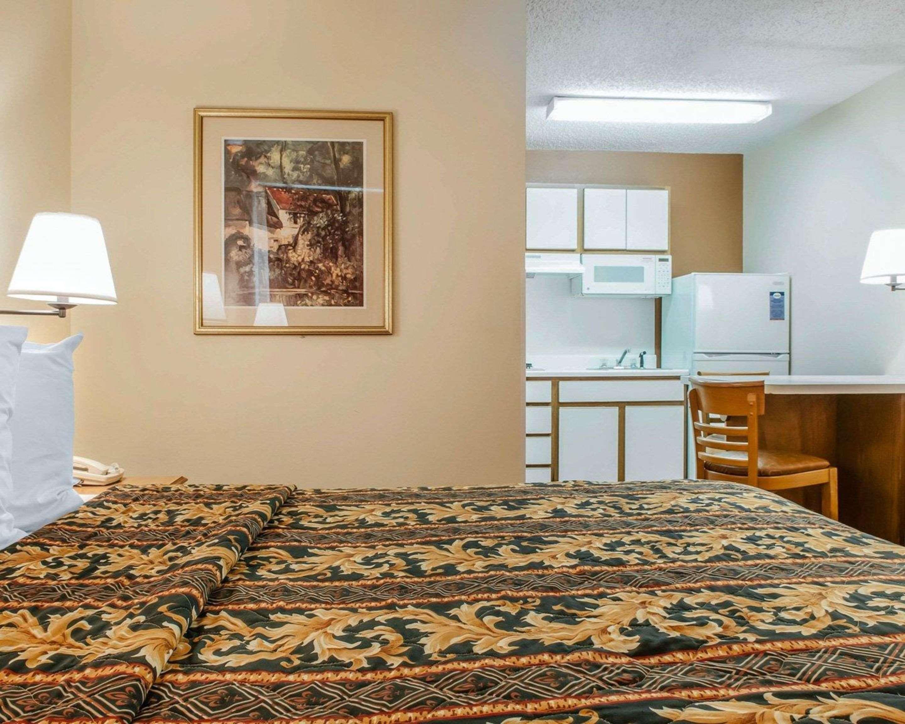Suburban Studios Albuquerque Midtown - University Zewnętrze zdjęcie