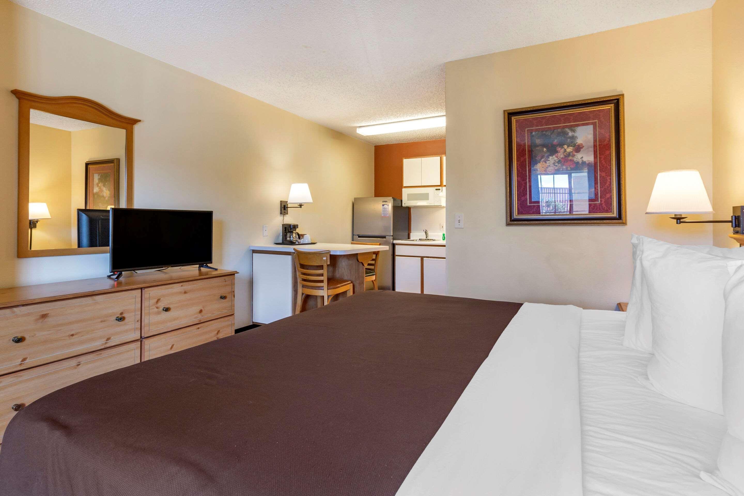 Suburban Studios Albuquerque Midtown - University Zewnętrze zdjęcie
