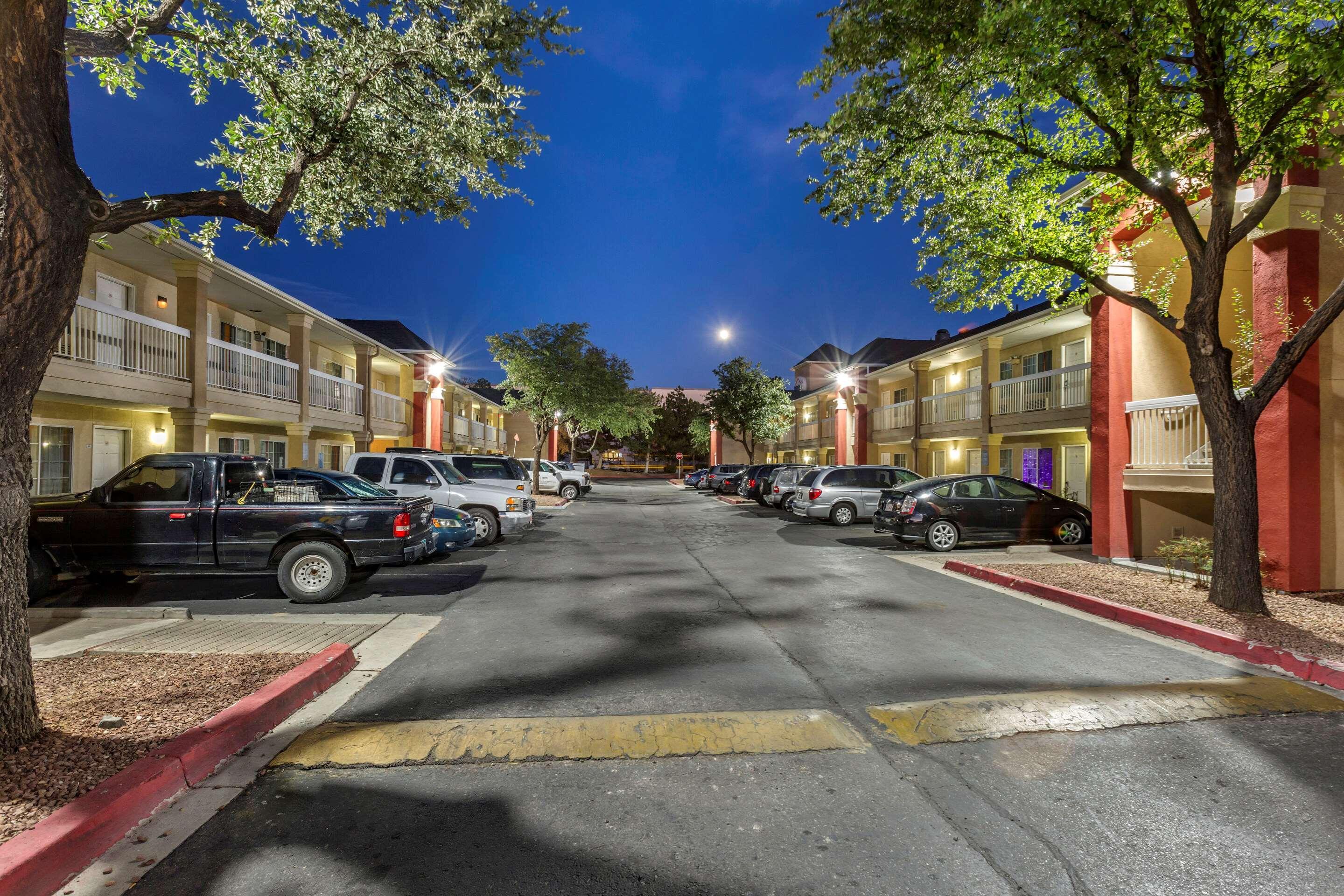 Suburban Studios Albuquerque Midtown - University Zewnętrze zdjęcie